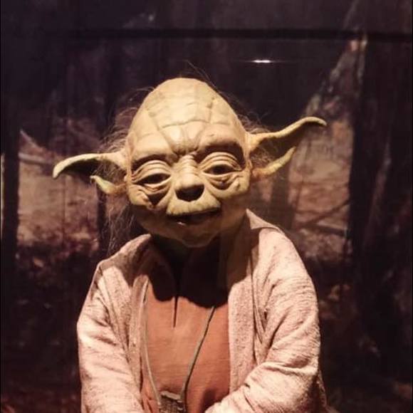 Meet your Posher, Jenna - Picture 2 of 3